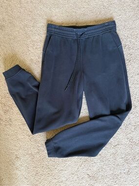 lululemon athletica Loungeful High Rise Black Joggers Size 8
